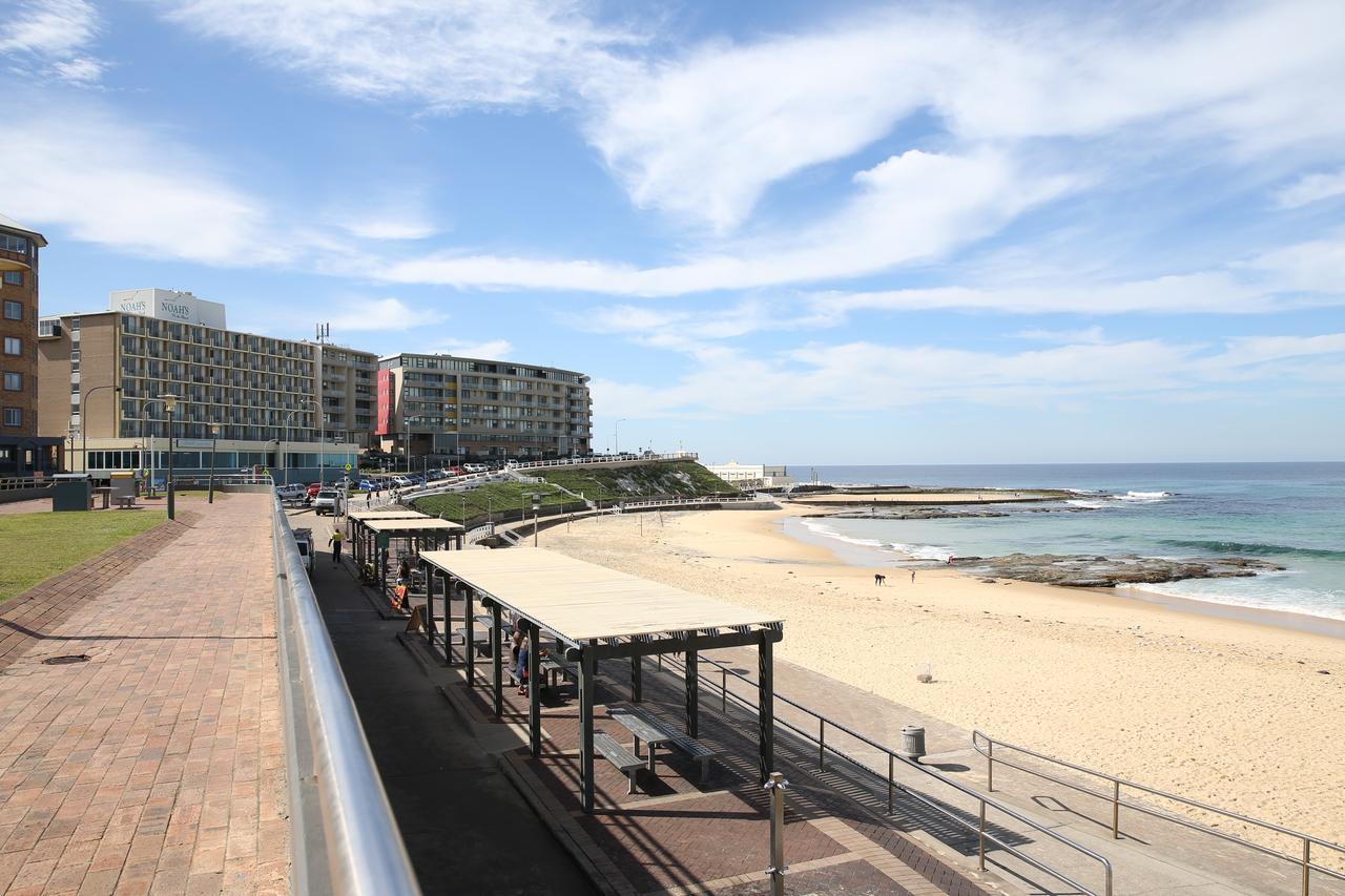 Arena Luxury Beachfront Apartment Newcastle Exterior foto